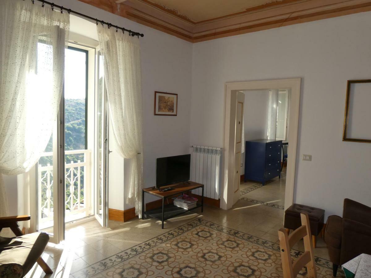 Casa Diamanti-Fox 33 Via Guglielmo Marconi Sonnino Exterior foto